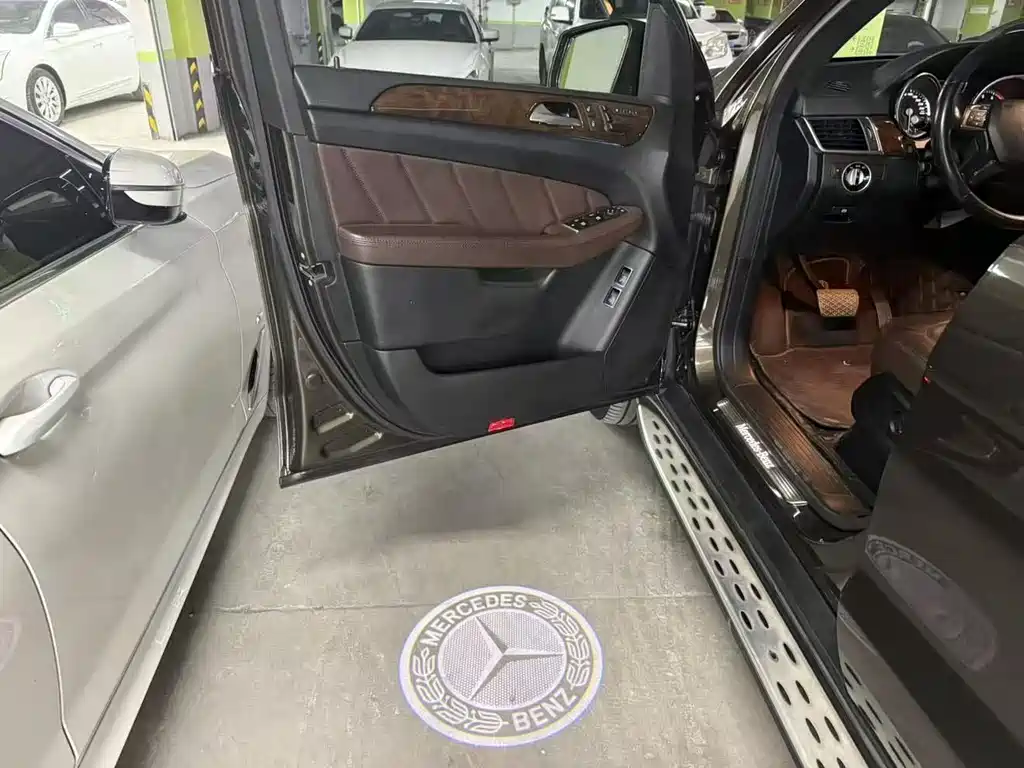 Mercedes-Benz GL-Class 2015 — фото 8