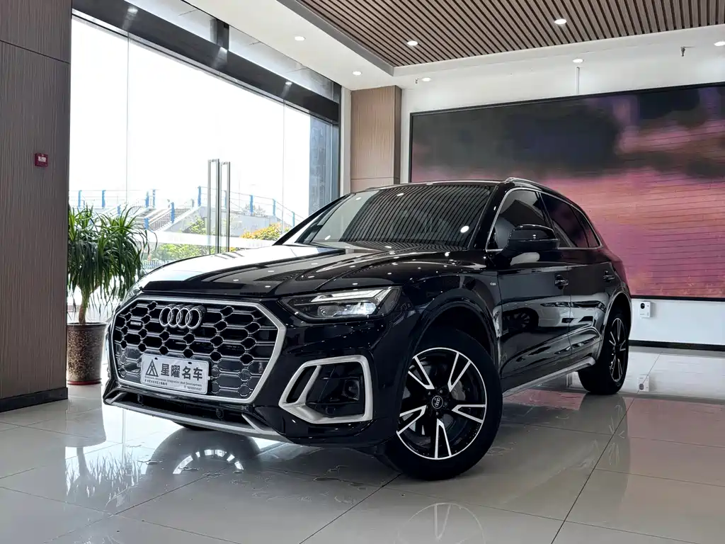 Audi Q5L 2023 — фото 1