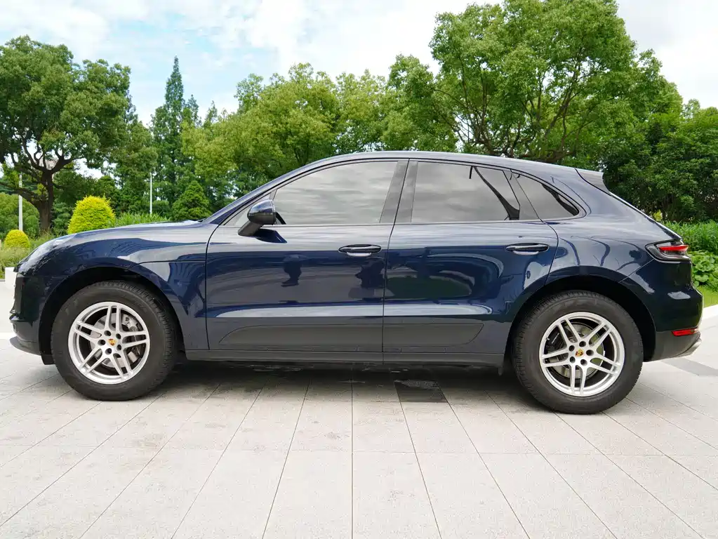 Porsche Macan 2021