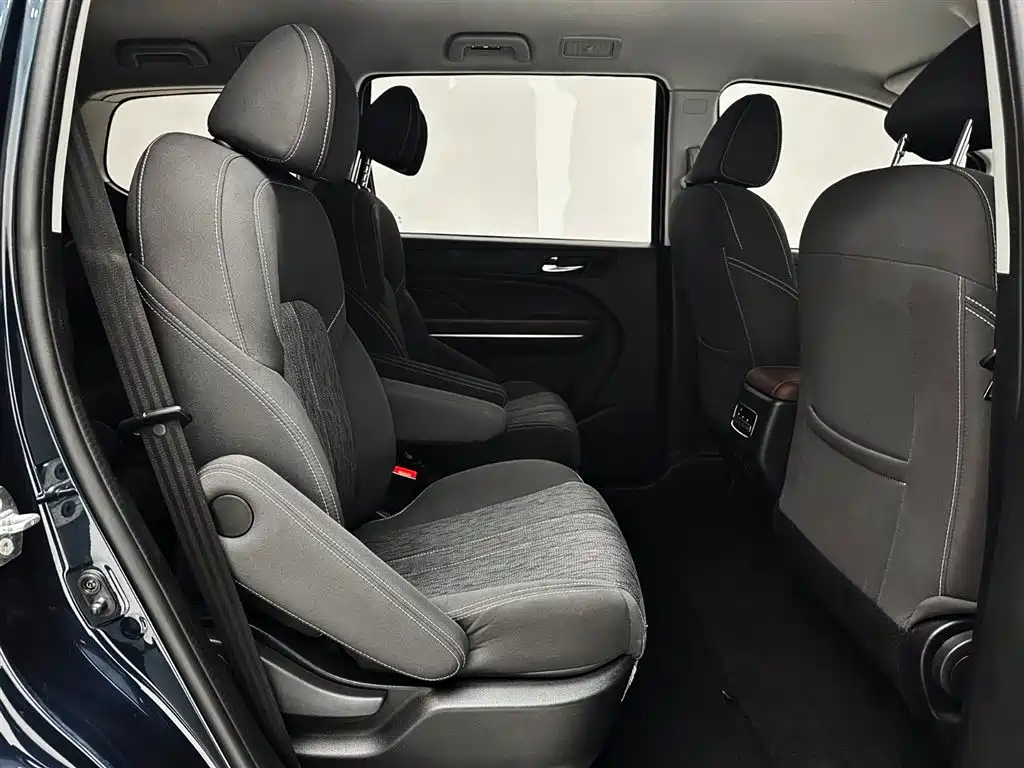 GAC Motor Trumpchi M6 2022 — фото 13