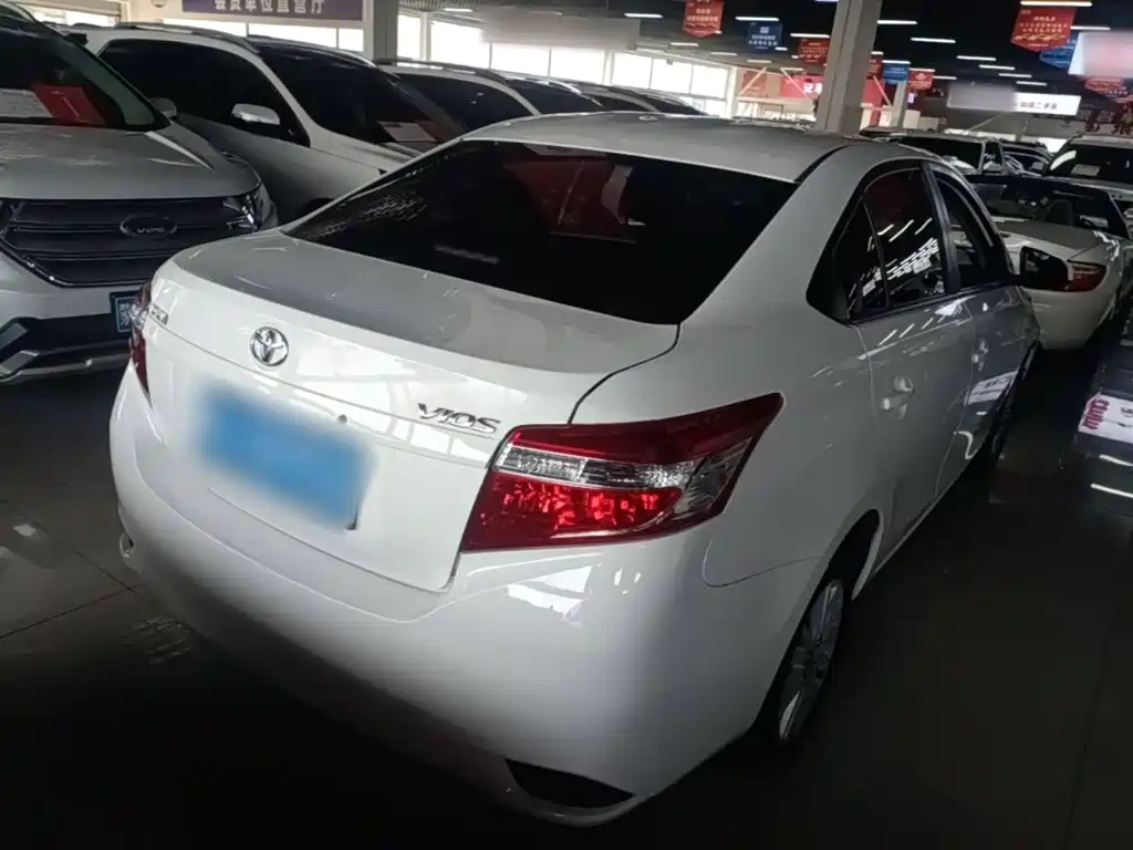 Toyota Vios 2016 — фото 7