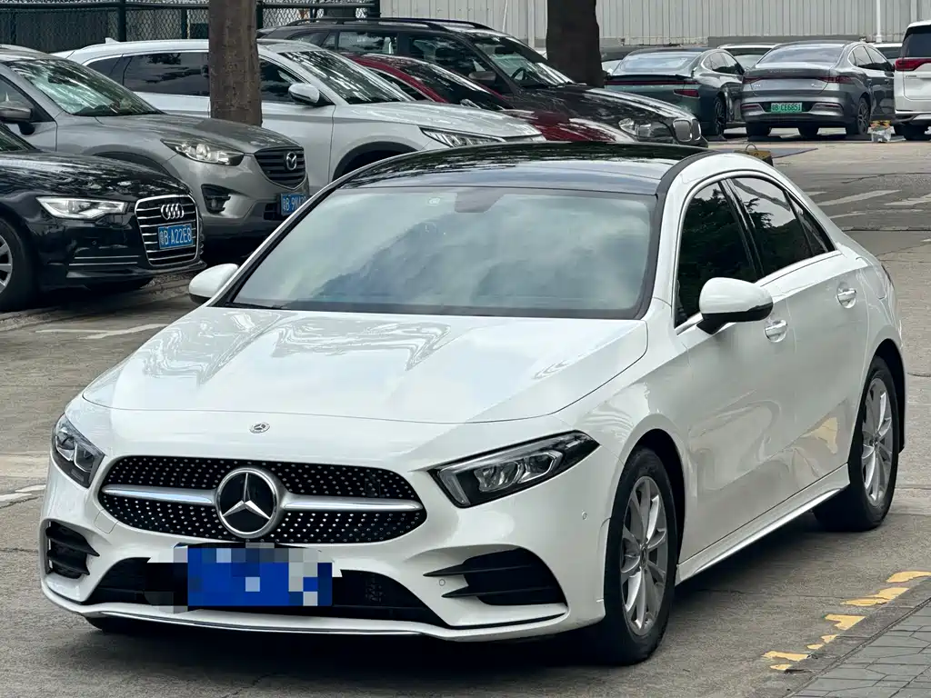 Mercedes-Benz A-Class 2022 — фото 1