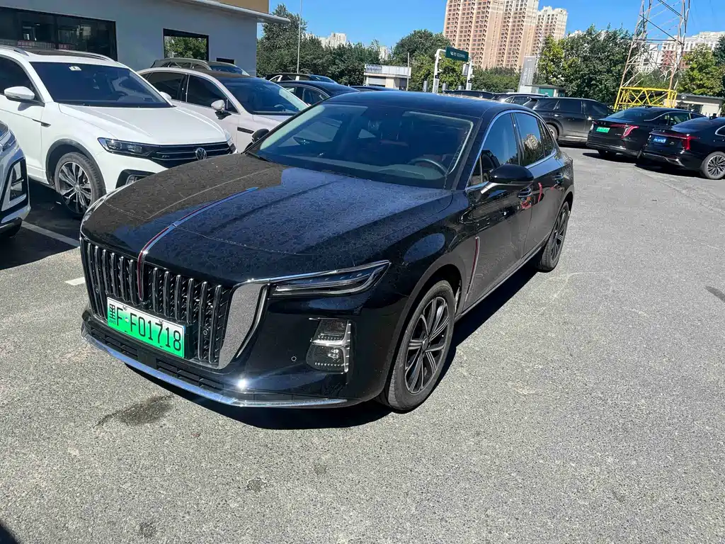 Hongqi H5 PHEV 2026 — фото 1