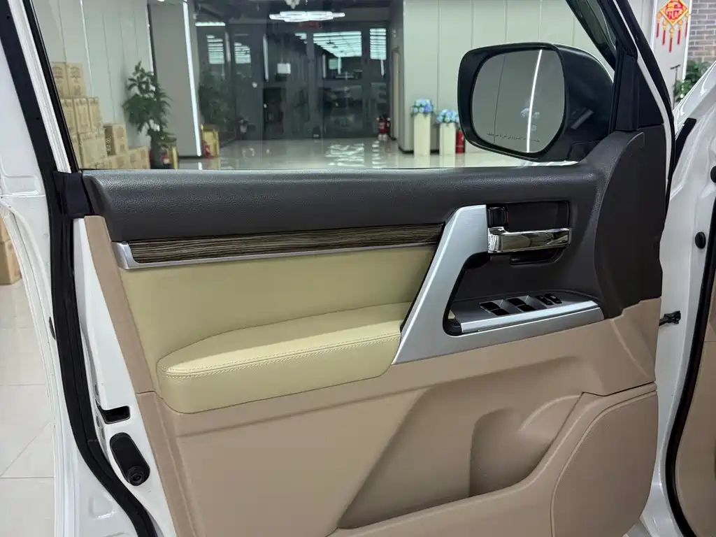 Toyota Land Cruiser 2015 — фото 19