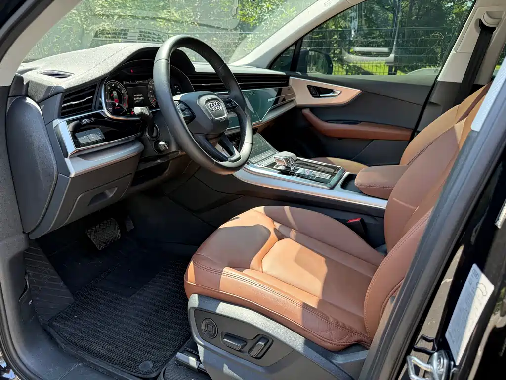 Audi Q7 2024