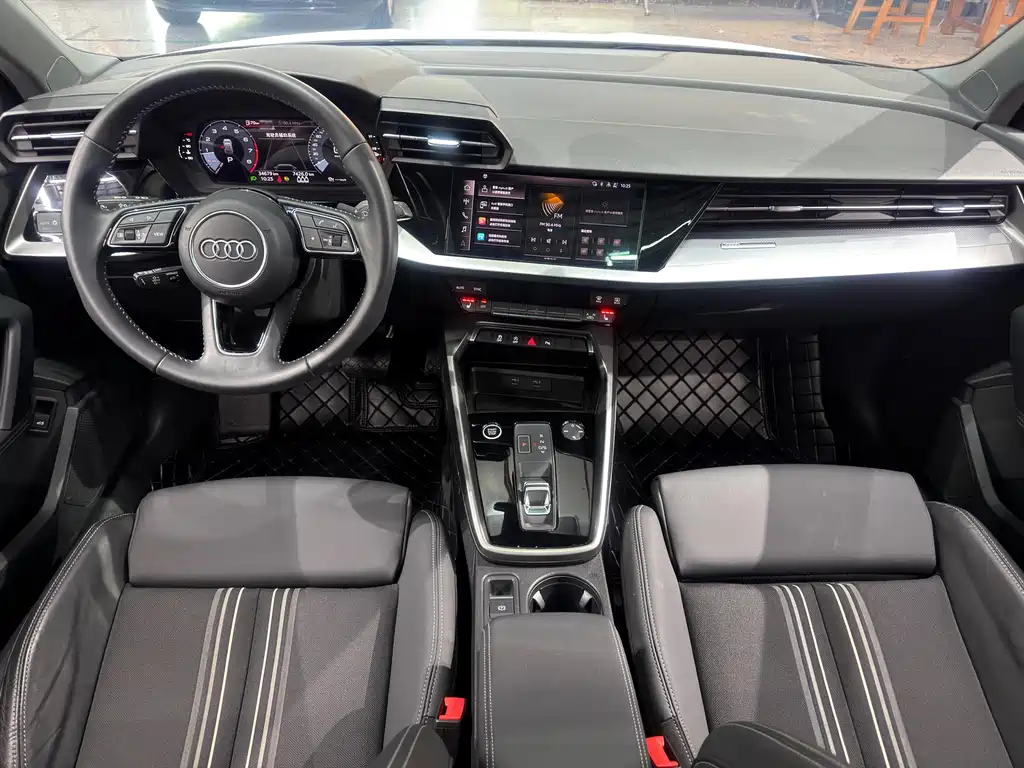 Audi A3 2022 — фото 11