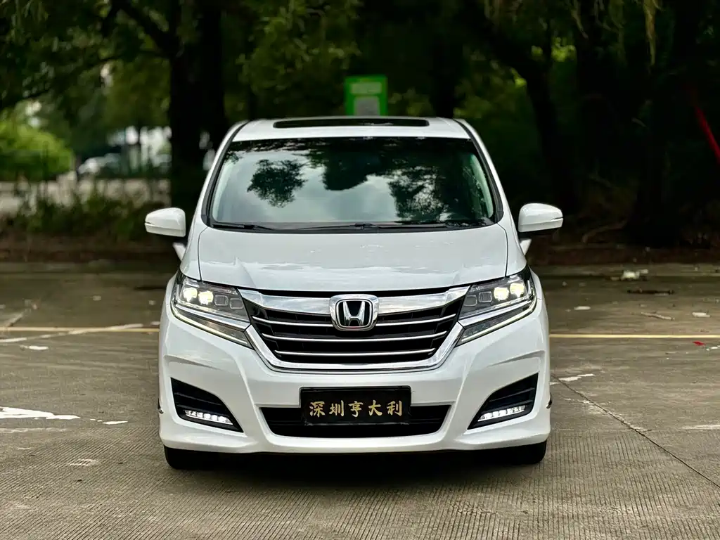 Honda Elysion 2017 — фото 2