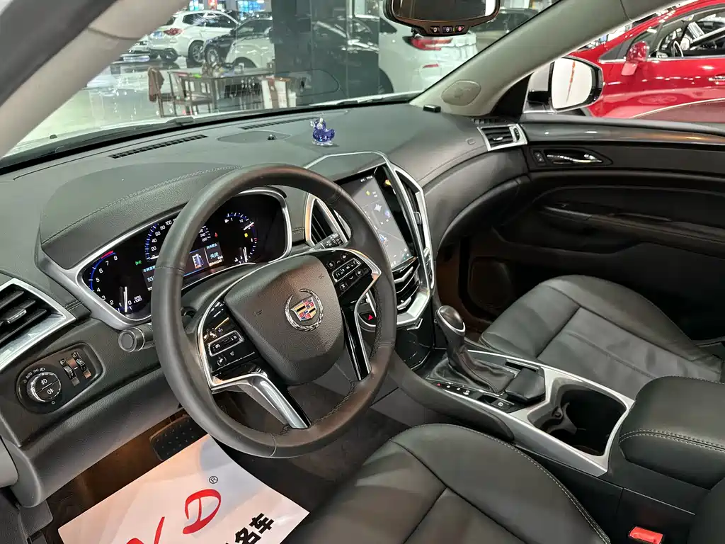Cadillac SRX 2016 — фото 5