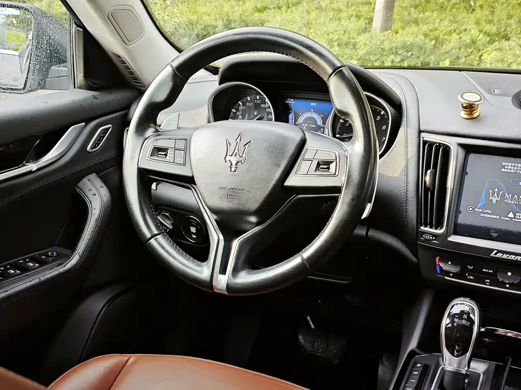 Maserati Levante 2017 — фото 7