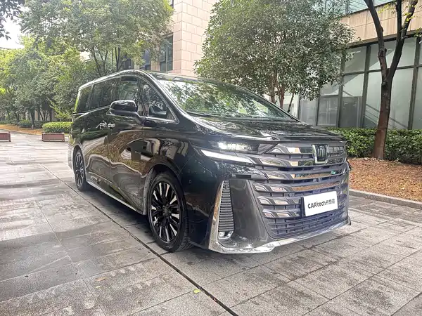 Toyota Vellfire 2023