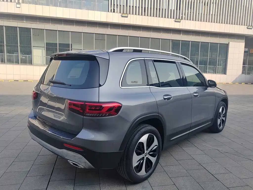 Mercedes-Benz GLB 2023 — фото 20