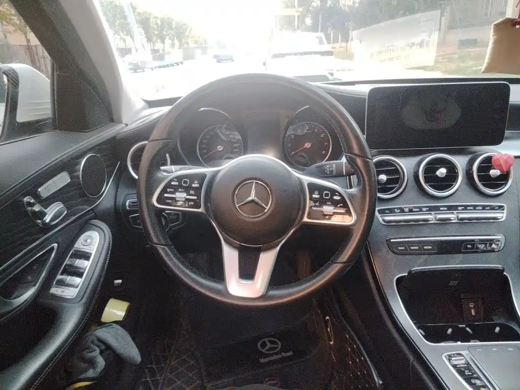 Mercedes-Benz C-Class 2019