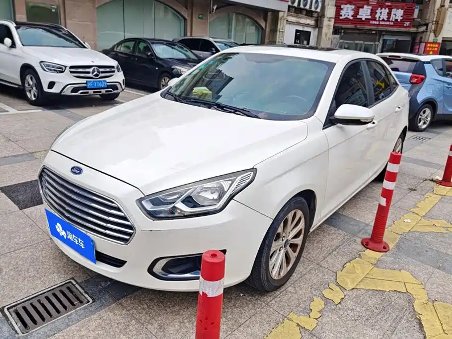 Ford Escort 2016