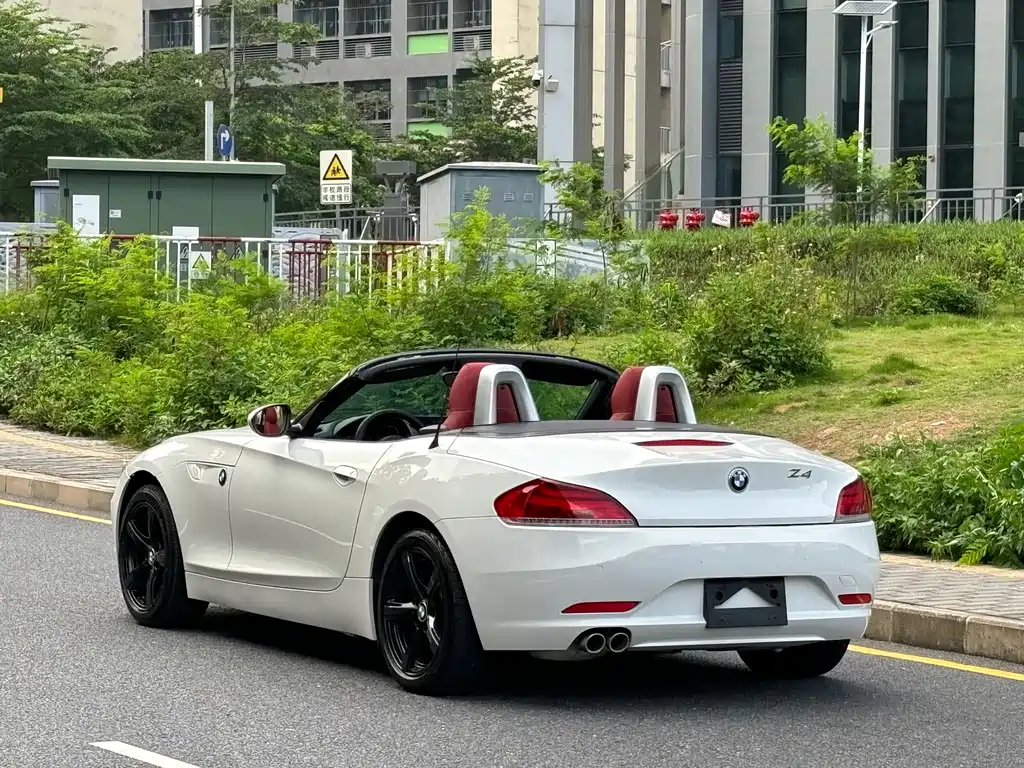 BMW Z4 2013 — фото 15