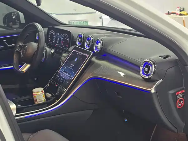 Mercedes-Benz C-Class 2024