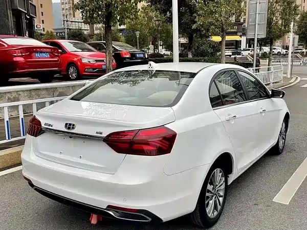 Geely Emgrand 2019