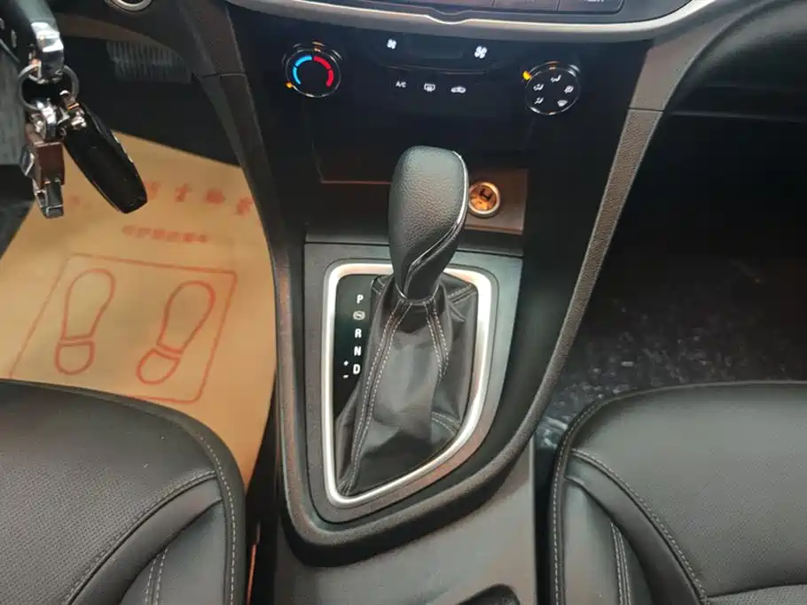 Buick Excelle 2021 — фото 16