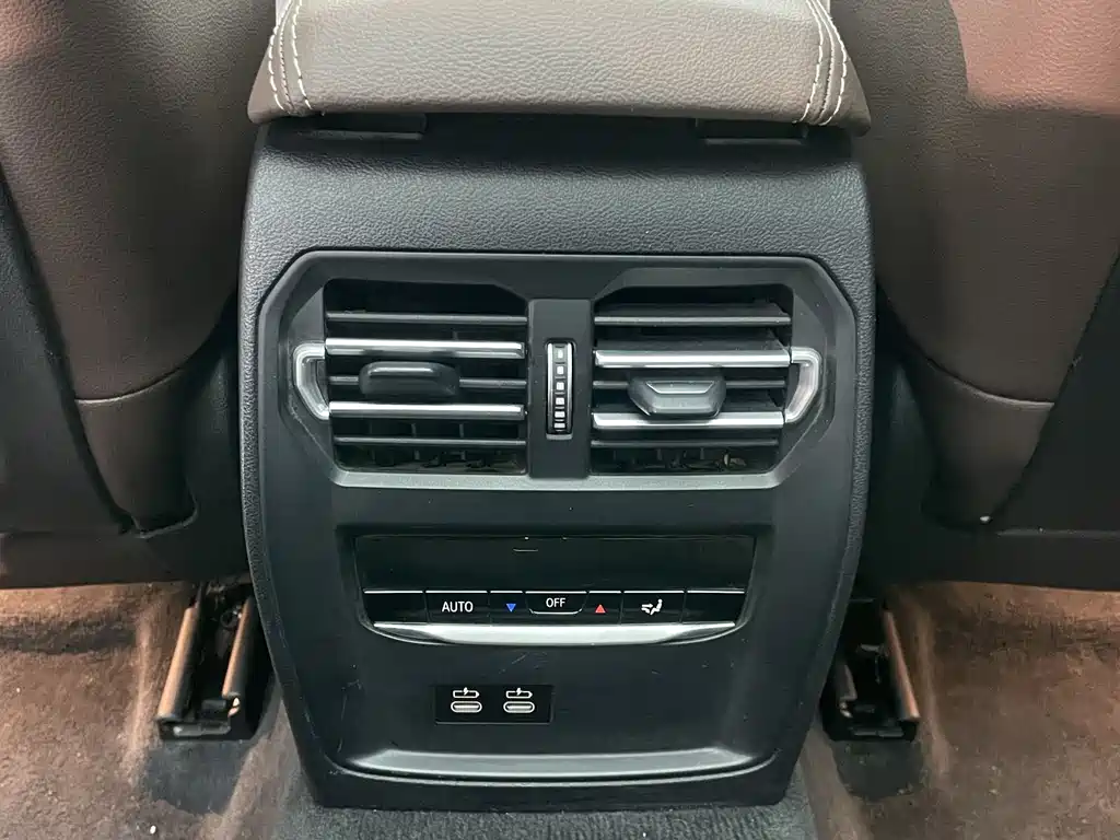 BMW 3 Series 2022 — фото 18
