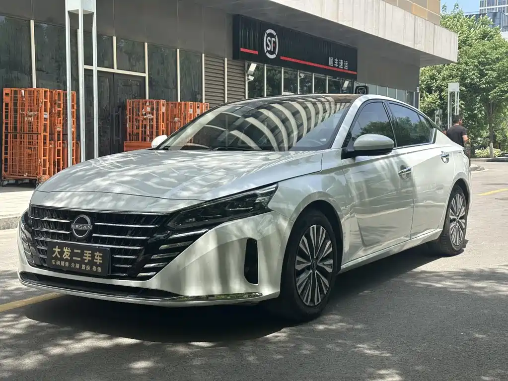 Nissan Teana 2023 — фото 1