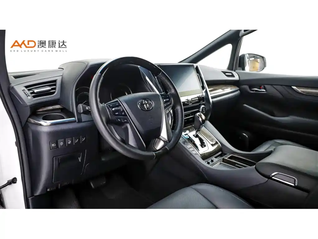 Toyota Alphard 2023 — фото 6
