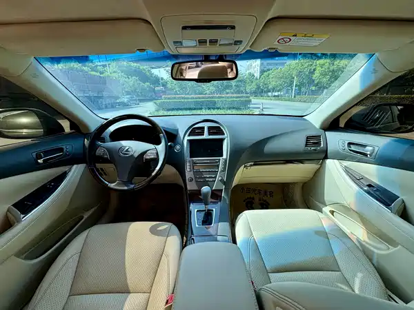 Lexus ES 2010