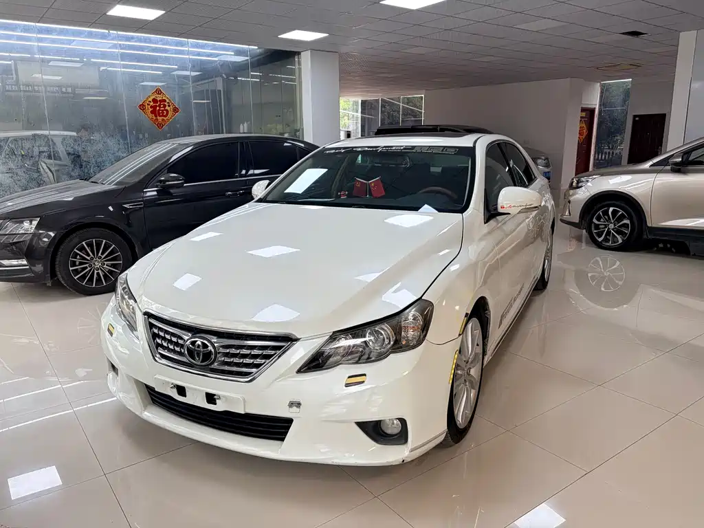 Toyota Reiz 2010