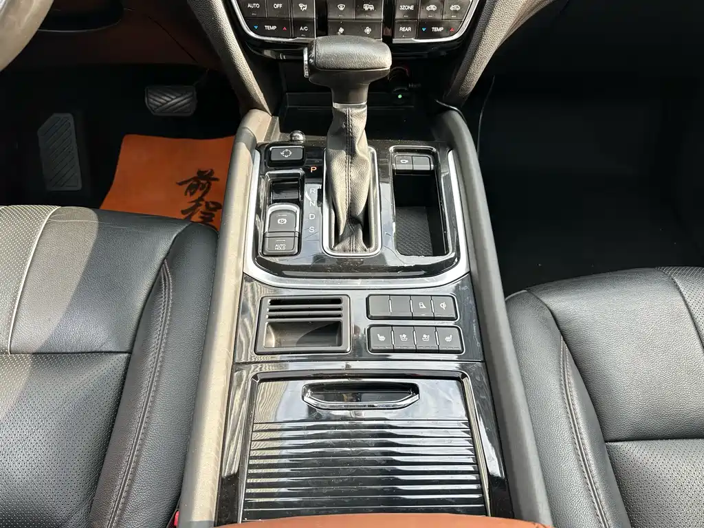 GAC Motor Trumpchi GS8 2019 — фото 18