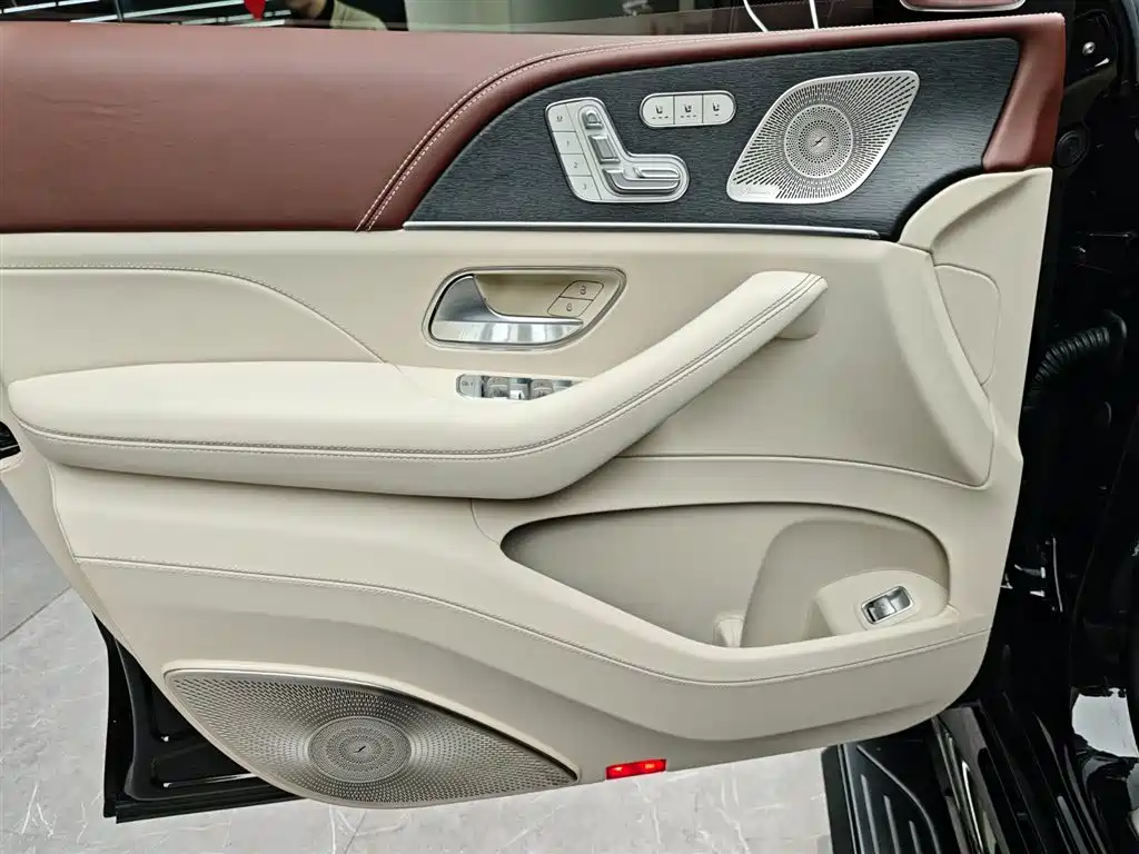 Mercedes-Benz GLS 2025 — фото 5