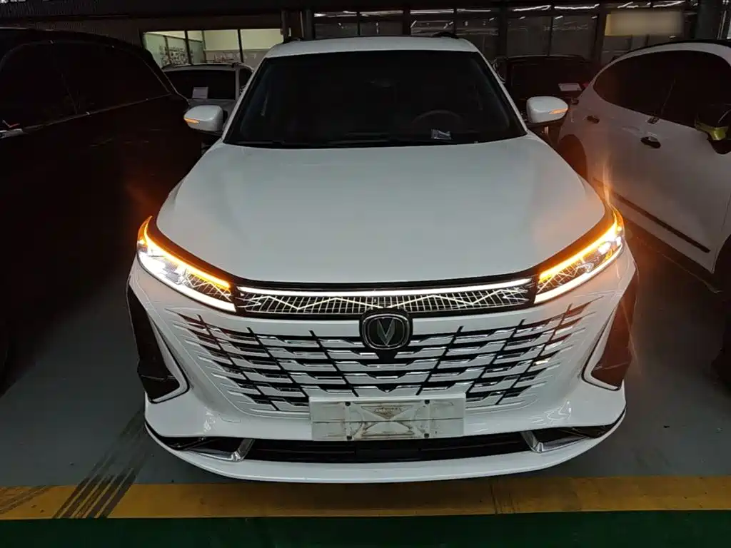 Changan CS75 PLUS 2023 — фото 3
