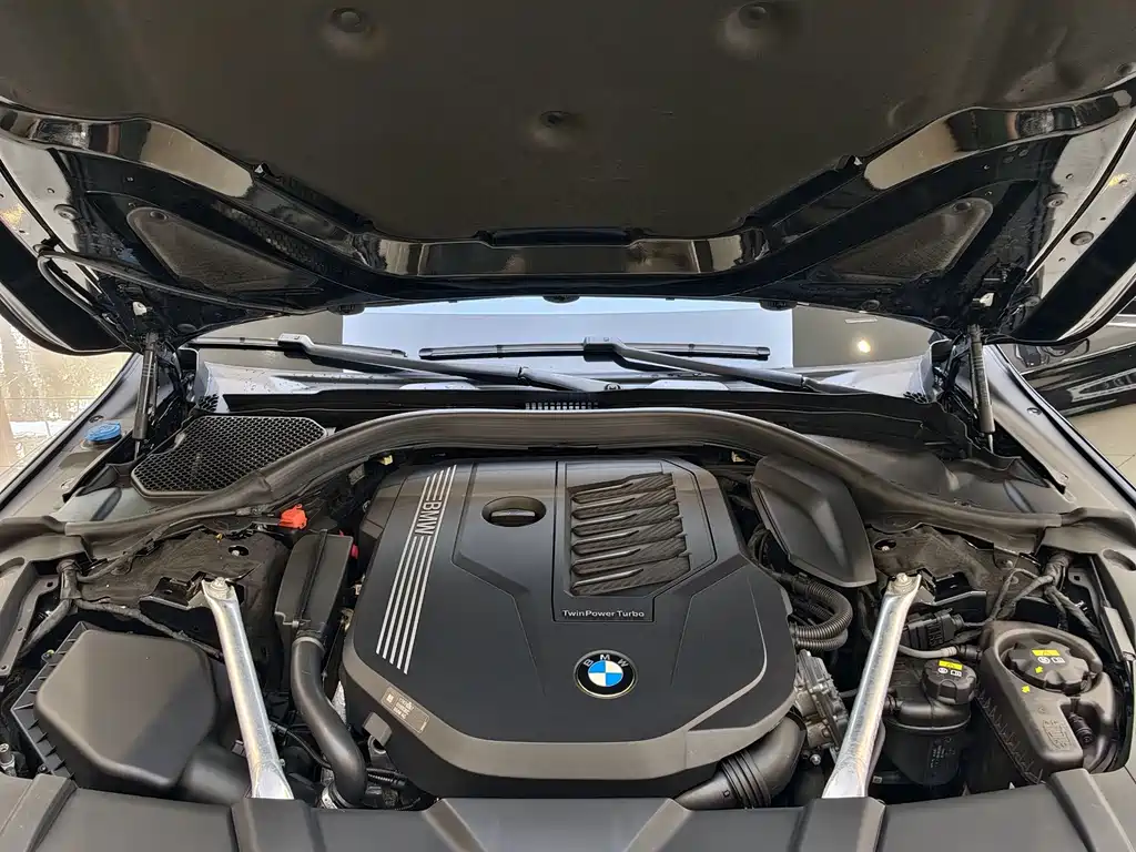 BMW 7 Series 2021 — фото 18