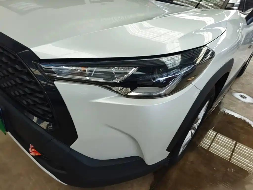 Toyota Corolla Cross 2023 — фото 24