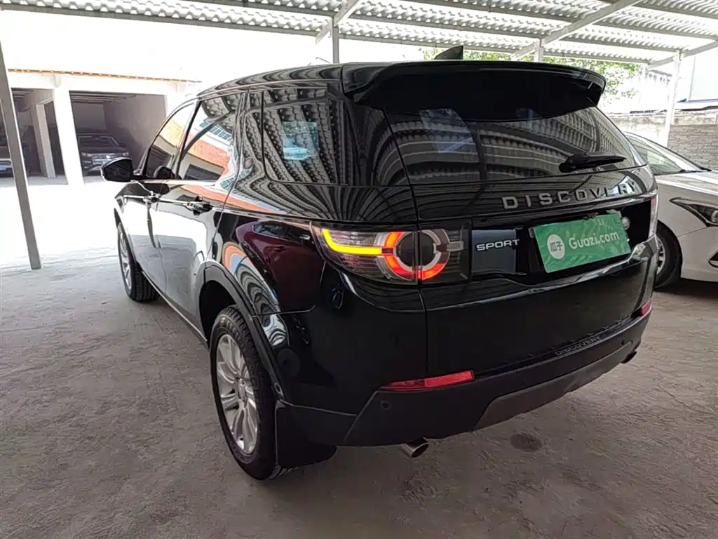 Land Rover Discovery Sport 2019 — фото 5