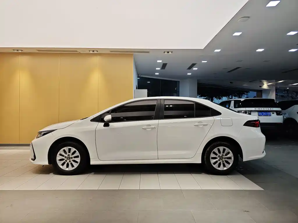 Toyota Corolla 2020 — фото 6