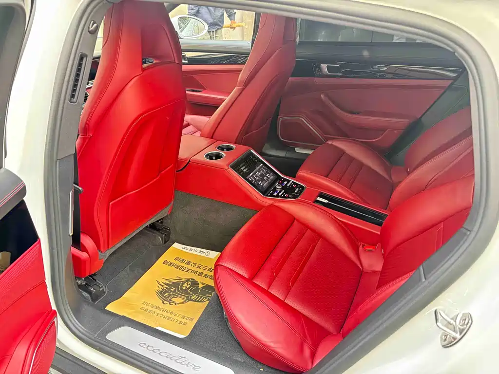 Porsche Panamera 2017 — фото 11