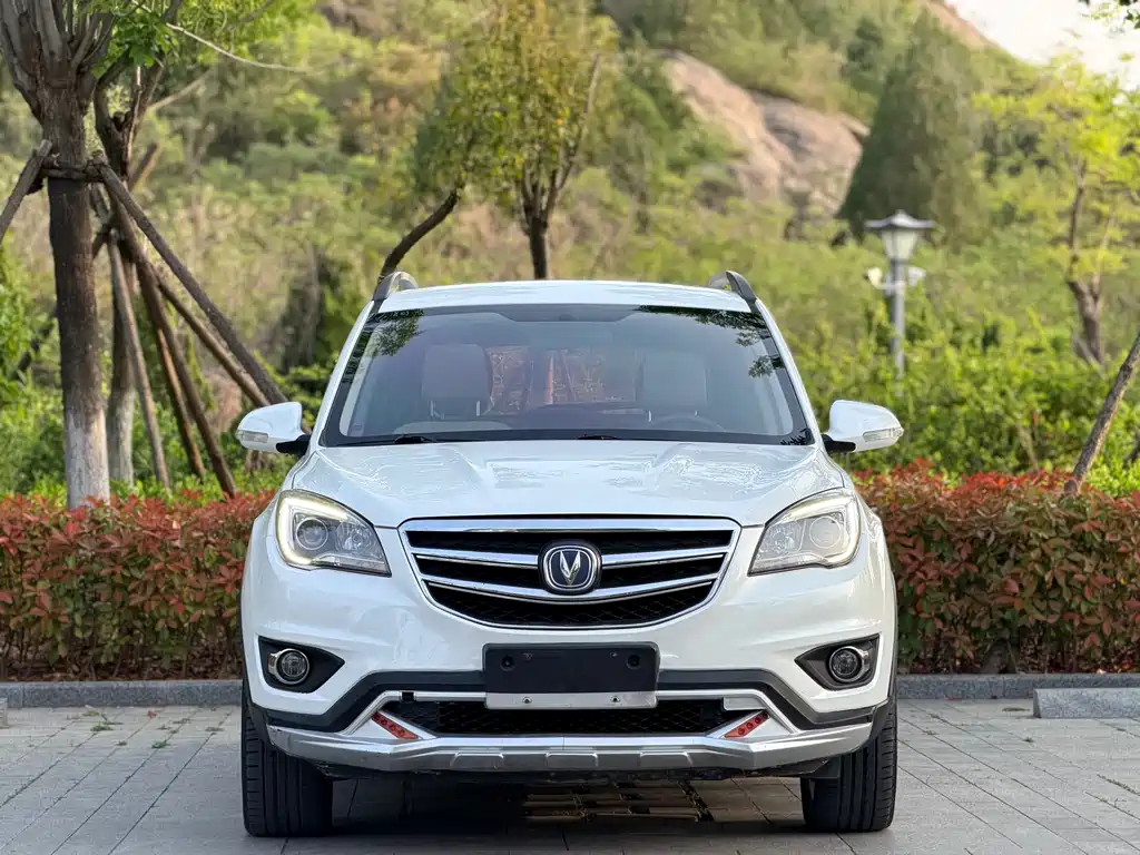 Changan CS35 2017 — фото 2