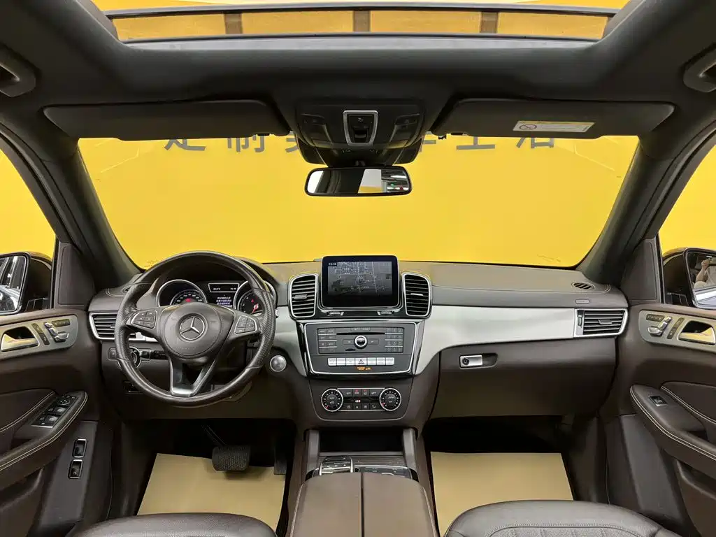 Mercedes-Benz GLS 2019 — фото 38