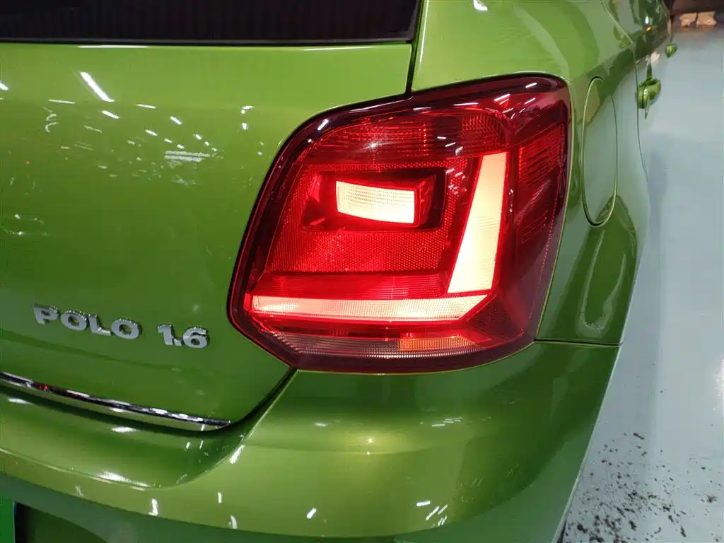Volkswagen Polo 2015 — фото 24