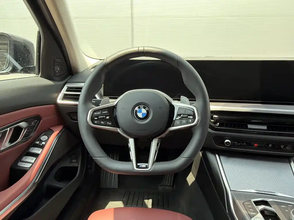 BMW 3 Series 2025 — фото 12