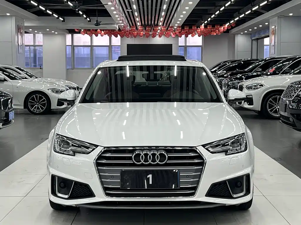 Audi A4L 2019 — фото 2