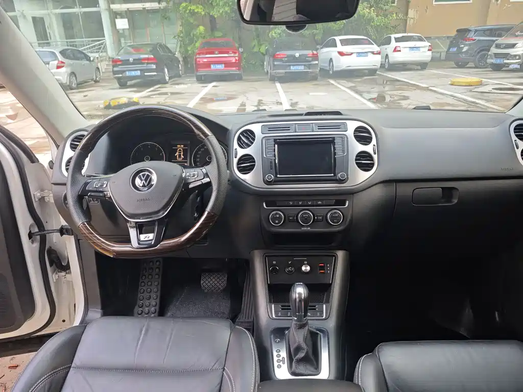 Volkswagen Tiguan 2019 — фото 15