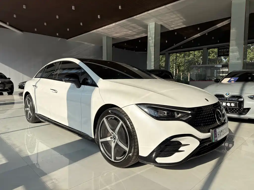 Mercedes-Benz EQE 2025 — фото 3