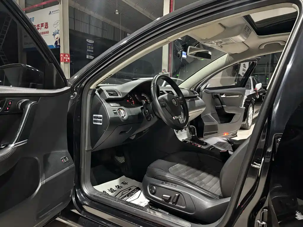 Volkswagen Magotan 2011