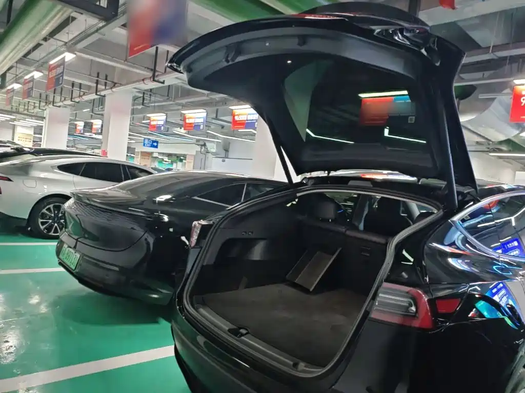 Tesla Model Y 2022 — фото 19