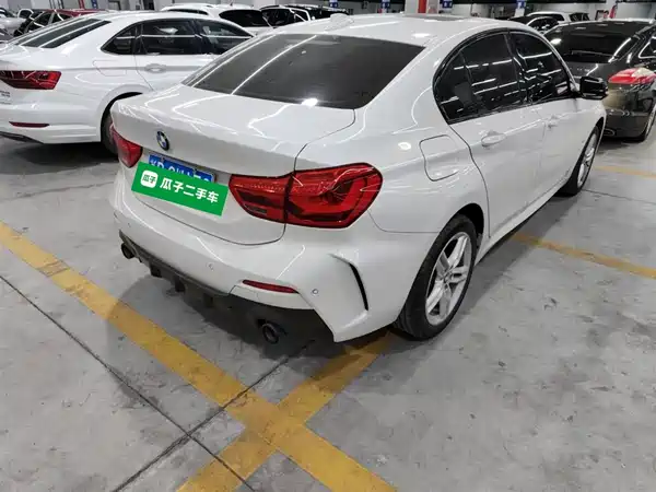 BMW 1 Series 2021