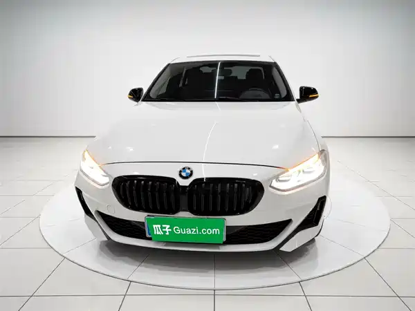 BMW 1 Series 2021