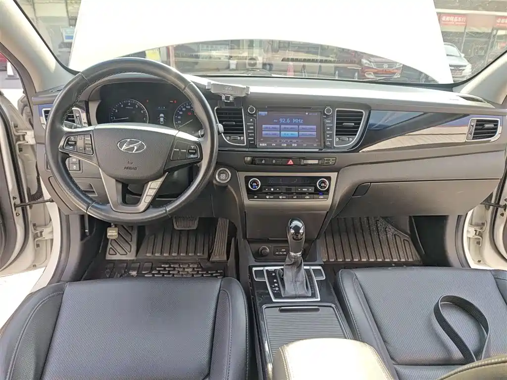 Hyundai Mistra 2015 — фото 9