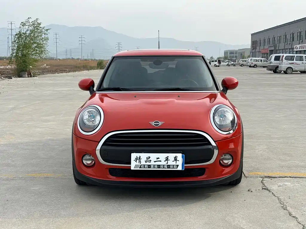 MINI MINI 2018
