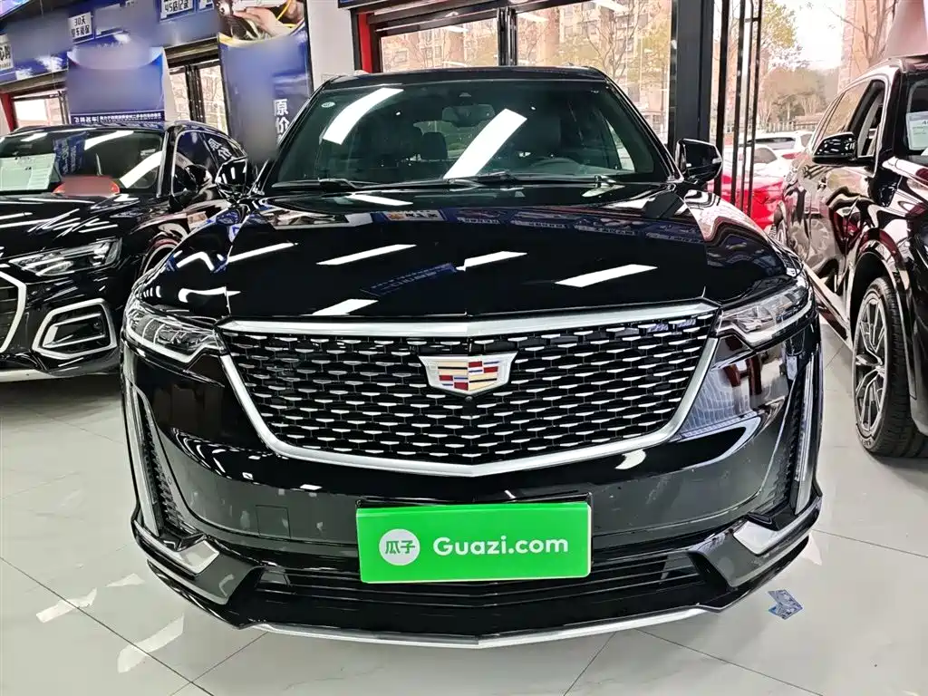 Cadillac XT6 2023 — фото 3