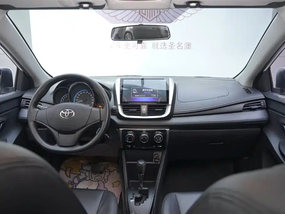 Toyota Yaris L 2018 — фото 17