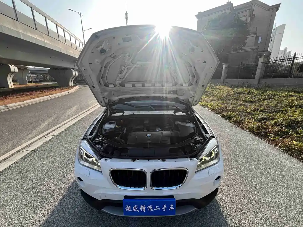 BMW X1 2013 — фото 19